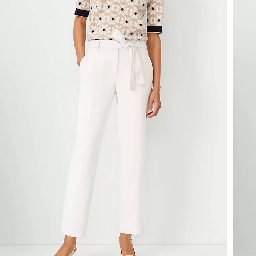 Ann Taylor ankle pants, petite size 2, in winter white